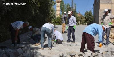 Hakkari’de 3 bölge toprak yoldan kurtuluyor
