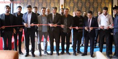 Yüksekova'da ''Cafe Valens'' İsimli İş yeri Açıldı