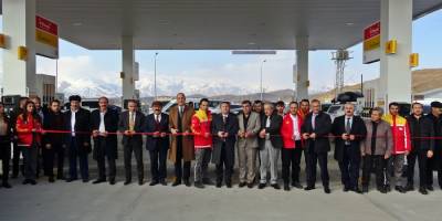 Yüksekova'da 'Shell Petrol' Açıldı