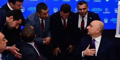 Hakkari'nin ulaşım sorunu Bakan Karaismialoğlu'na iletildi