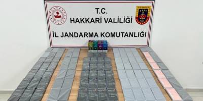 Derecikte Cep telefonu ve elektronik sigara ele geçirildi