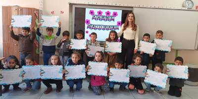 Hakkari’de başarılı öğrenciler ödüllendirildi