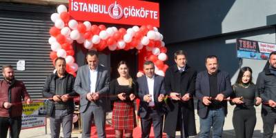 Yüksekova'da ''İstanbul Çiğköfte'' İsimli İş Yeri Açıldı