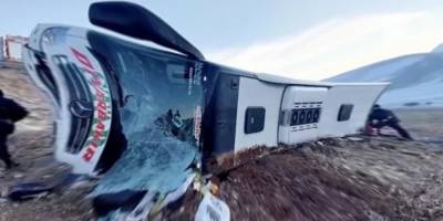 Afyon'da yolcu otobüsü devrildi: 8 ölü, 35 yaralı