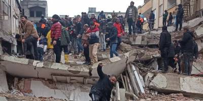 Antep'te yıkılan 25 binaya ilişkin 5 şüpheli tutuklandı