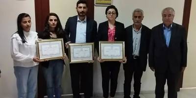 Hakkari'de Milletvekilleri mazbatalarını aldı