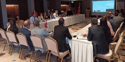 Yüksekova'da cinsiyet eşitliği toplantısı