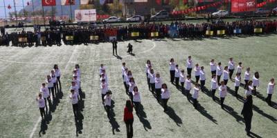 Hakkari'de 29 Ekim Cumhuriyet Bayramı Coşkusu