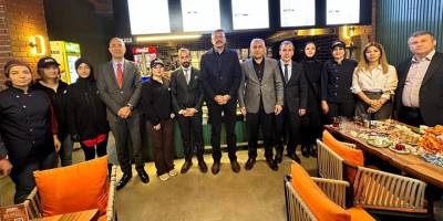 Yüksekova'da "BOON CFOFEE TAKE A WAY" isimli iş yeri açıldı