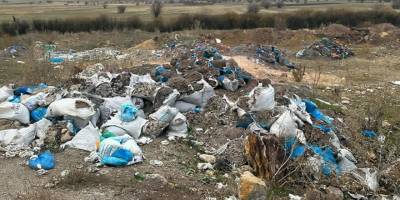 Yüksekova’da geçen seneden kalma küller hala temizlenmedi