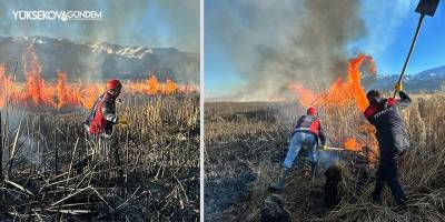Nehil Sazlığında çıkan yangına itfaiye ekipleri müdahale ediyor