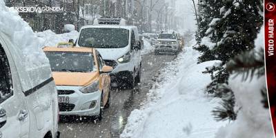 Yüksekova'da hayat durma noktasına geldi