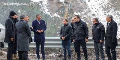 Vali Çelik, Yeni Köprü Mevkiindeki Heyelan Bölgesini inceledi