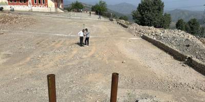 Derecik'te 24 sınıflı okul binasının yapımına başlandı