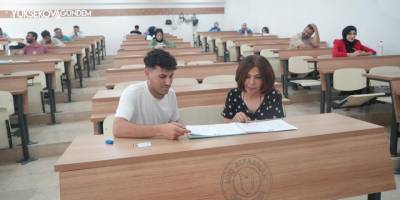 56 yaşında üniversiteyi birincilikle bitirdi