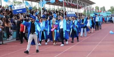 Van YYÜ’de mezuniyet coşkusu