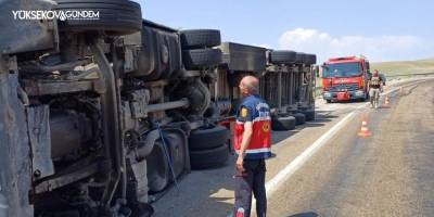 Van-Hakkari karayolunda kaza: 1 Yaralı