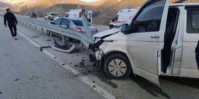 Yüksekova’da trafik kazası: 3 kişi yaralandı