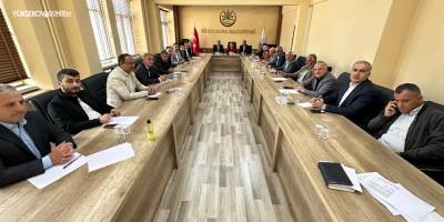 Yüksekova Belediyesi Eş Başkanları Muhtarlarla Bir Araya Geldi