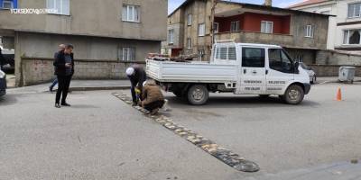Yüksekova’da Hız Kesici Kasisler Yeniden Yerleştirildi