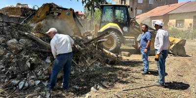 Yüksekova’da Yol Genişletme Çalışmaları Devam Ediyor