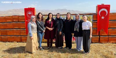 Yüksekova’da Kadın Arıcılara 1125 Kovan Dağıtıldı
