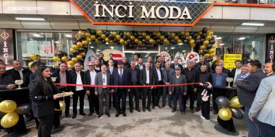 Yüksekova’da İnci Giyim yeni adresinde hizmete açıldı