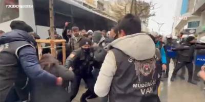 Van'daki yürüyüşe polis müdahalesi: Abdullah Zeydan dahil çok sayıda gözaltı