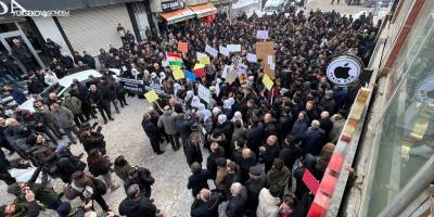 Yüksekova’da Suriye’deki Saldırılara Karşı Yürüyüş ve Basın Açıklaması