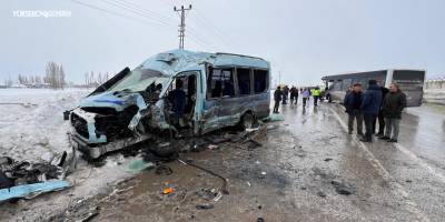 Yüksekova’da Trafik Kazası Çok Sayıda Yaralı Var