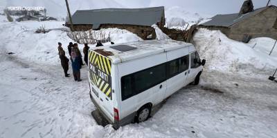 Yüksekova’da topraklı garaj yağışlar nedeniyle çöktü: 1 yaralı