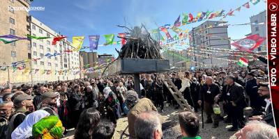 Yüksekova'da Newroz Coşku İle Kutlandı
