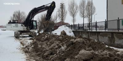 Yüksekova'da Su Taşkınlarına Karşı Kanal Açma Çalışmaları Başlatıldı