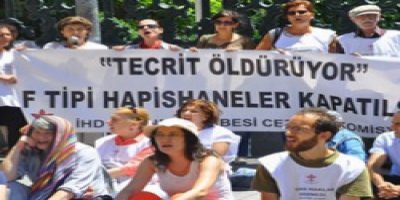 Hasta tutsaklar Özer ve Demir'e özgürlük istendi