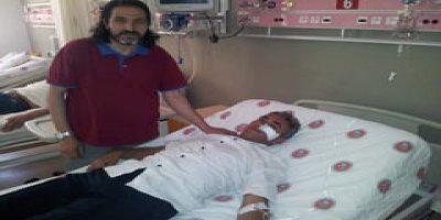 Gazetecileri taşıyan araç kaza yaptı: 2 yaralı