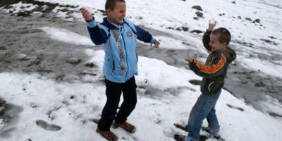 Hakkari'de kar keyfi