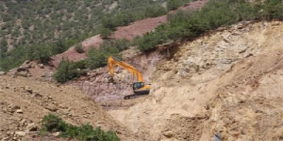 Boşaltılan beldede maden kurnazlığı!