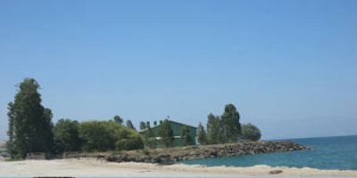 Van Gölü sahili işgal altında!