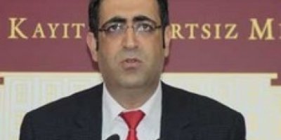 8 askerin işten çıkarılması olumlu