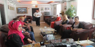 Başkale'de, kadın esnaflarla toplantı