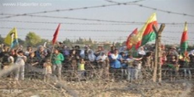 BDP'den Sınırda Suriye'deki Kürtlere Destek Eylemi