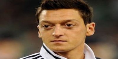 Mesut Özil transfer iddialarına açıklık getirdi