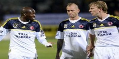 Fenerbahçeli futbolcular cezadan rahatsız