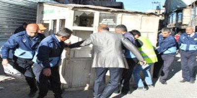 Belediye taksi duraklarını kaldırıyor