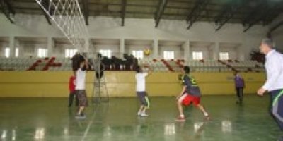 Yüksekovada Cumhuriyet Voleybol Turnuvası