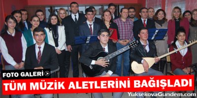 Tüm Müzik Aletlerini Bağışladı