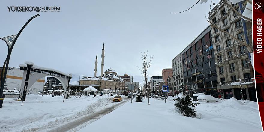 Yüksekova kara gömüldü